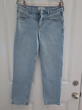 Abercrombie & Fitch Mid Rise 90's Straight Jean